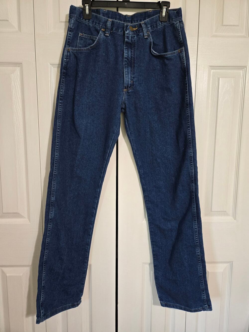 Wrangler size 34x34 men's straight leg jeans